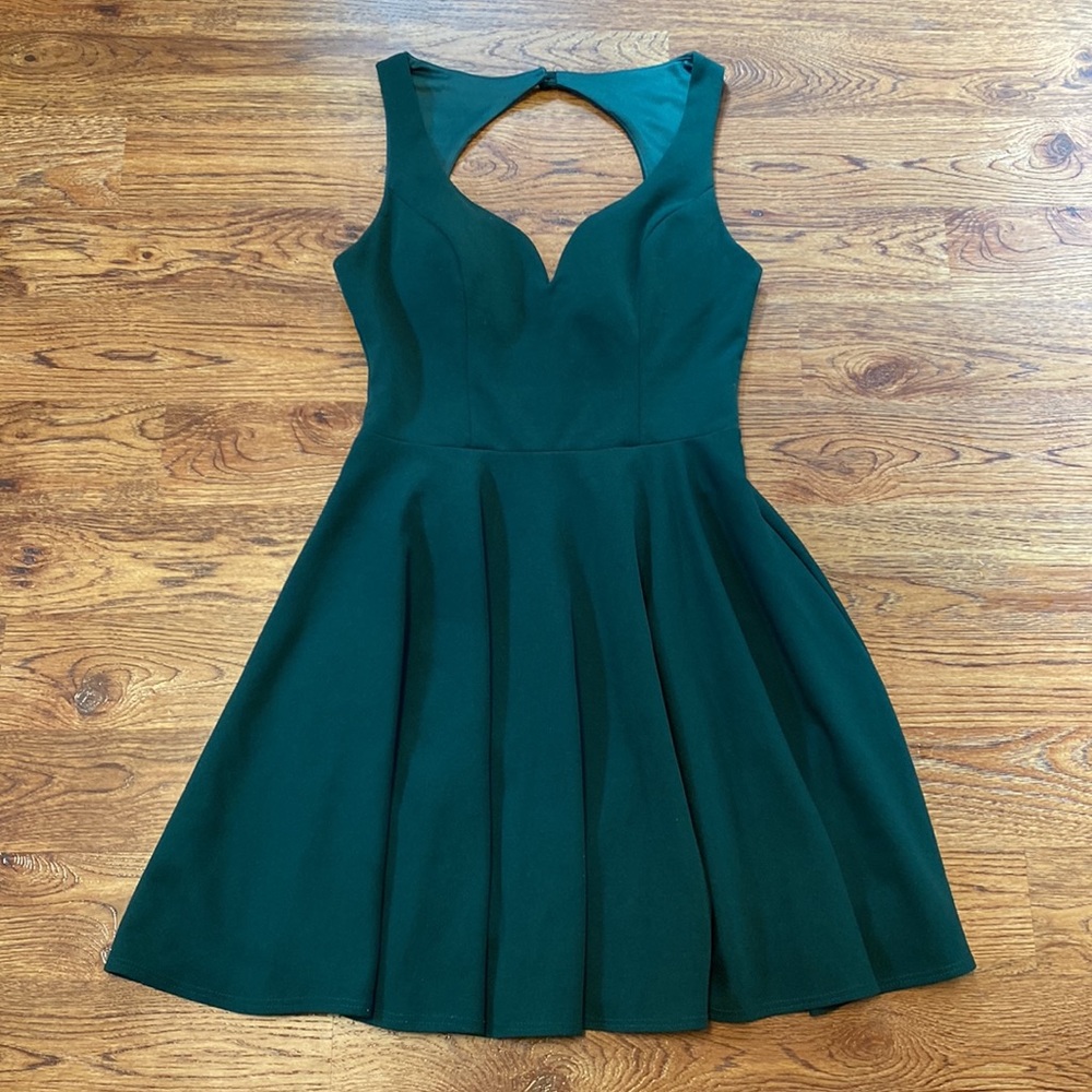 Green Sweetheart Backless Dress